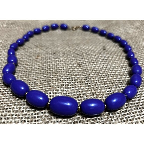 Vintage Purple Beaded Necklace with Clasp Eighties Costume Jewelry - Picture 9 of 10